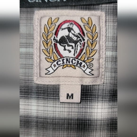 Cinch Button Down Shirt - Picture 5 of 7